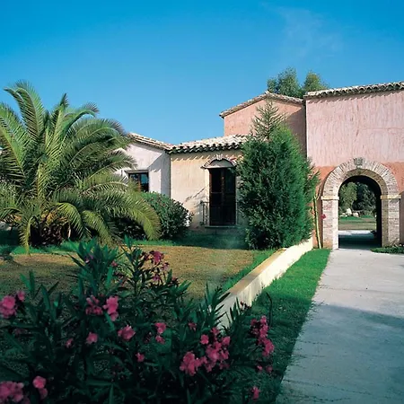Apartment Belvilla By Oyo Spacious Holiday Home With Patio
