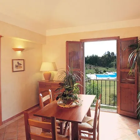 Belvilla By Oyo Spacious Holiday Home With Patio